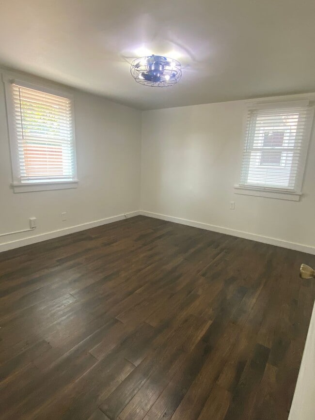Building Photo - 2017 Monte Vista Dr