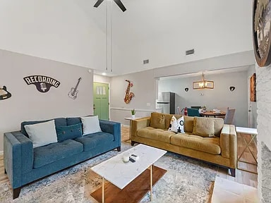 Building Photo - 5501 Purple Sage Dr