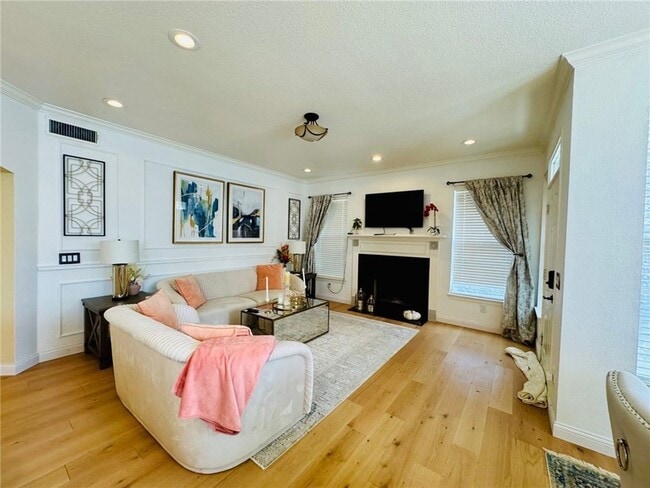 Building Photo - 5106 W Stone Manor