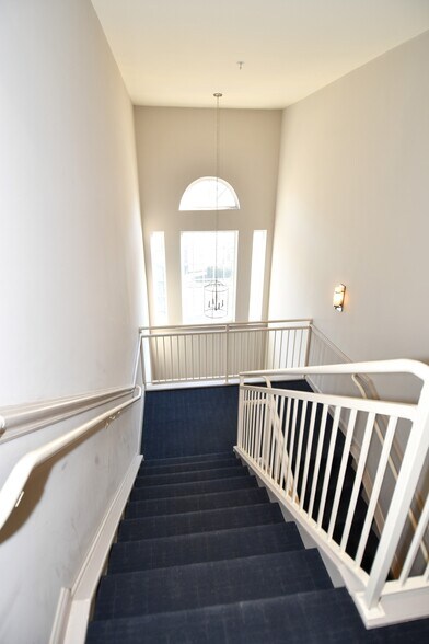 Building Photo - 11322 Westbrook Mill Ln