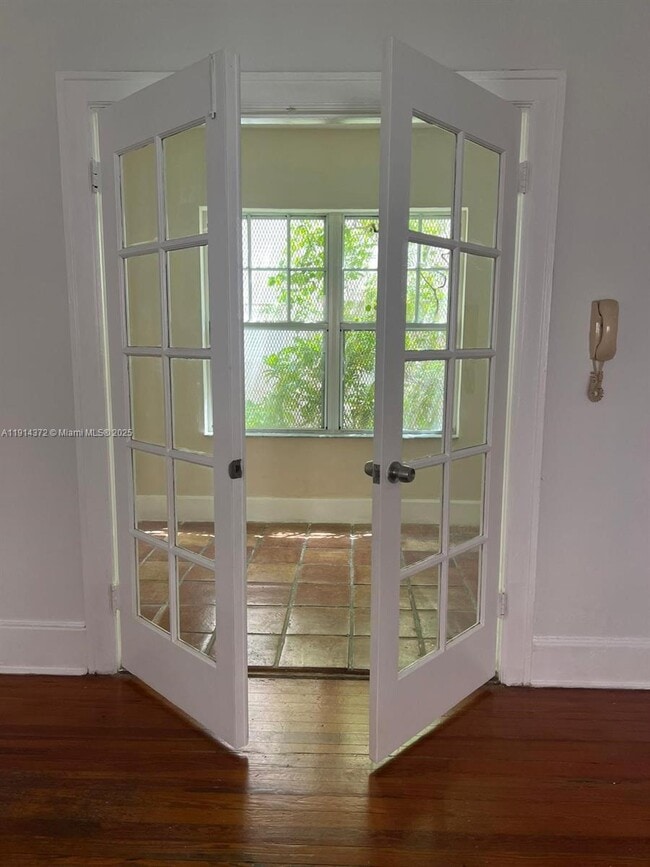 Building Photo - 754 Meridian Ave