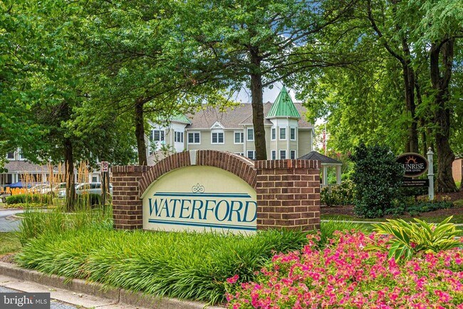 Building Photo - 910 McLendon Dr