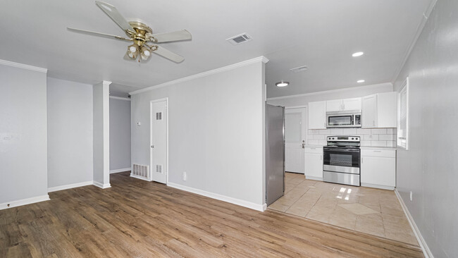 Building Photo - 2126 Evans Ave NW