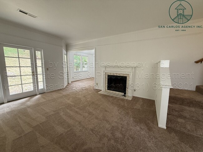 Building Photo - Refreshed Two Bedroom Pacific Grove Townhome in Gated Community
