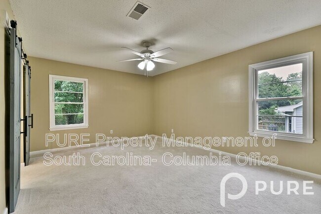 Building Photo - 308 Southampton Dr