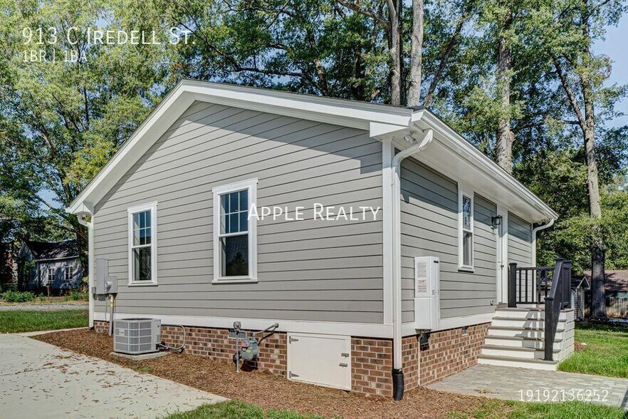Building Photo - 913c Iredell St