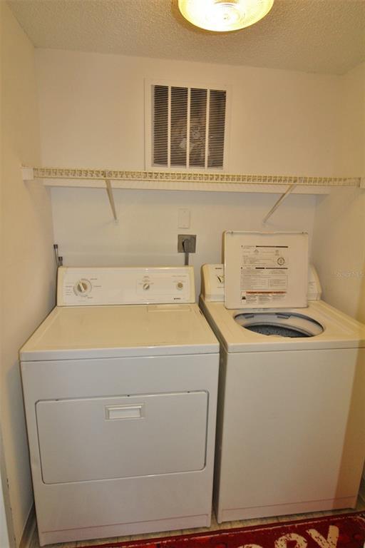 Building Photo - 3400 Crystal Ct W