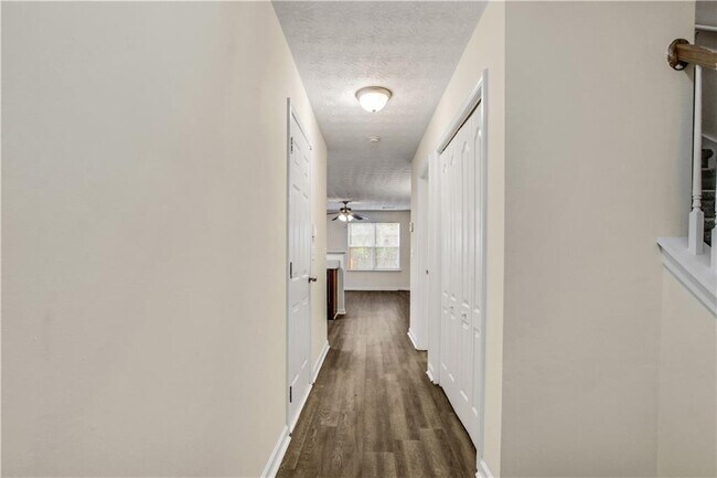 Building Photo - 762 Georgetown Ct