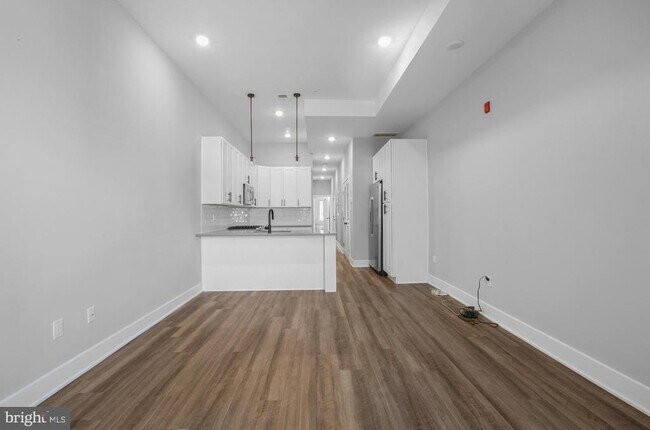 Building Photo - 910 N 17th St