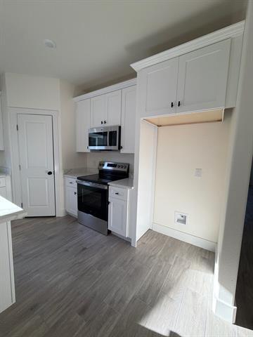 Building Photo - 5707 Barkridge Dr