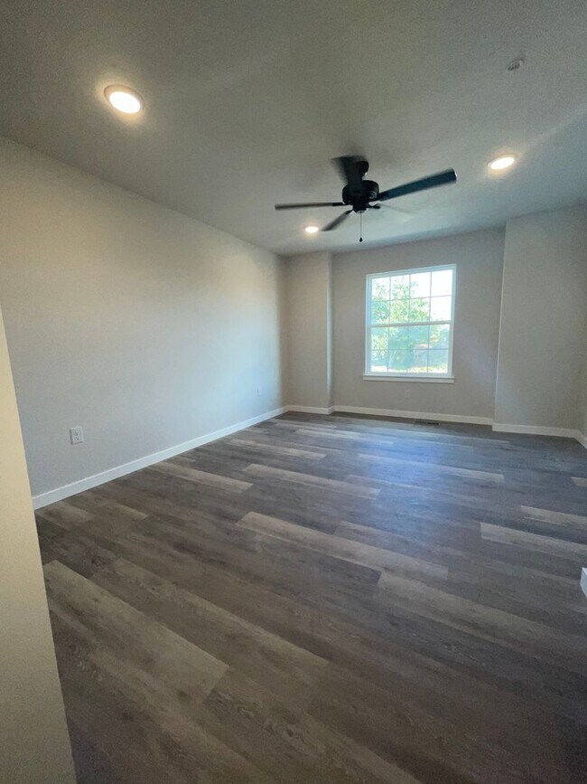 Building Photo - New Townhomes in Spring Grove School District - Pointer Court