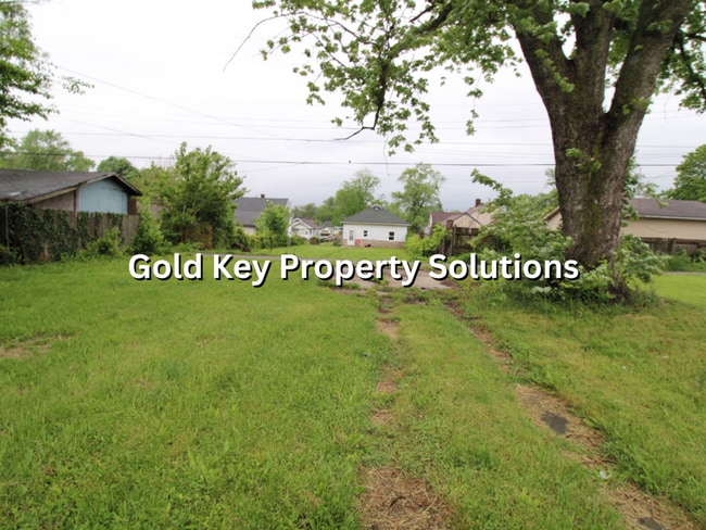 Building Photo - 2 Bedroom 1 Bath Home W/ Large Front Porch...