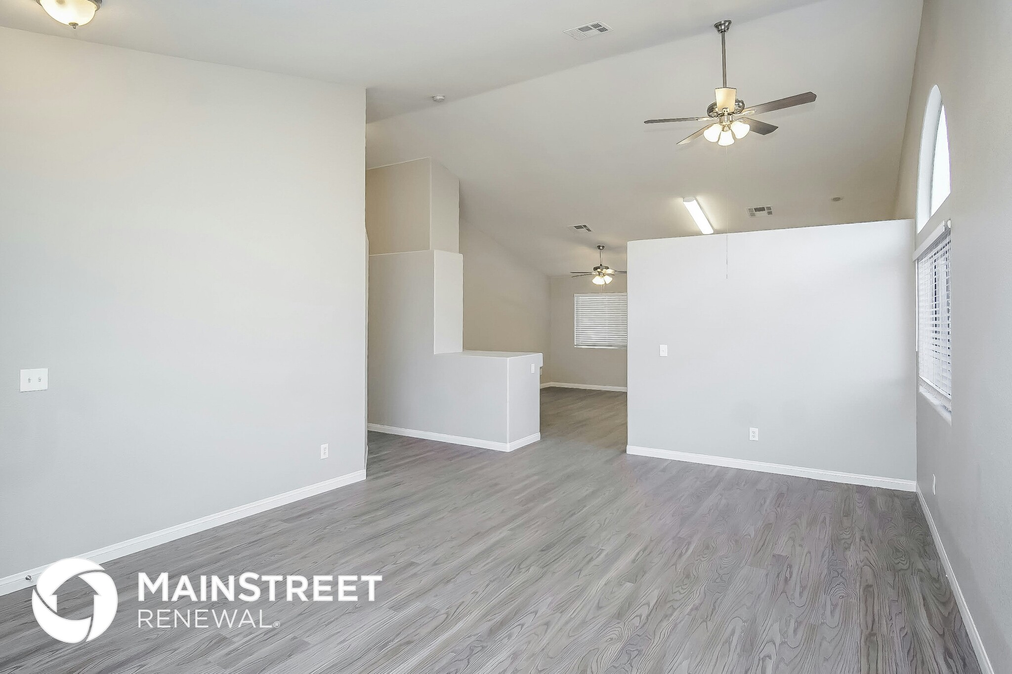 Building Photo - 825 Fuerte Ct