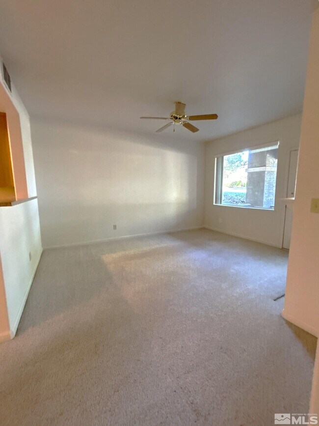 Building Photo - 900 S Meadows Pkwy