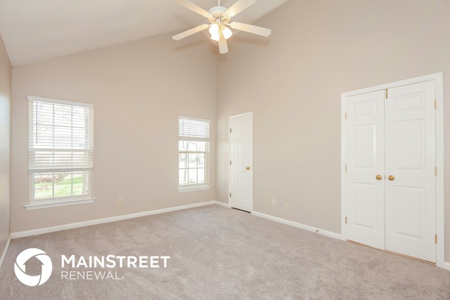 Building Photo - 6002 Pecan Cove Ln