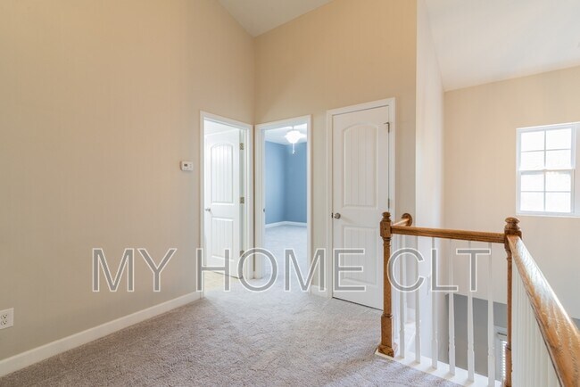 Building Photo - 8513 Loxton Cir