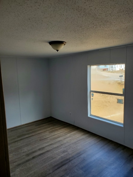 Building Photo - 106 Elizabeth Dr