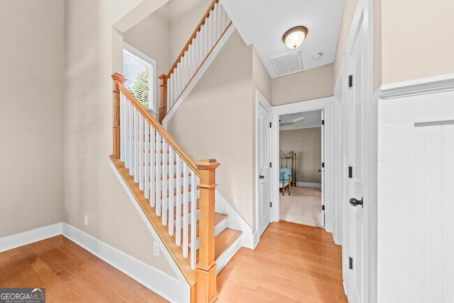 Building Photo - 135 Idlewilde Dr
