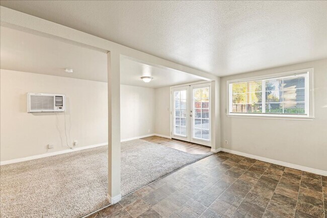 Building Photo - Private Boise Bench Studio Home