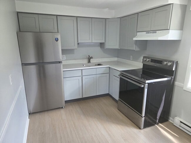 Building Photo - 0 Town House Ct