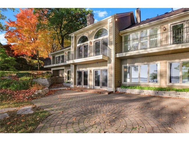 Building Photo - 2648 Casco Point Rd