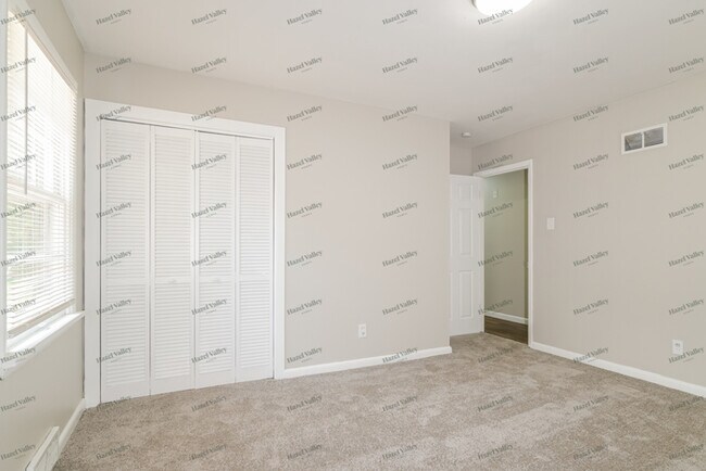 Building Photo - 8898 Boyce Pl