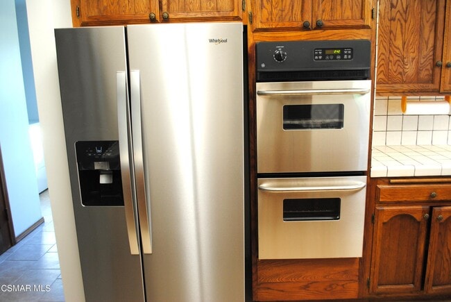 Building Photo - 285 Crestview Ave