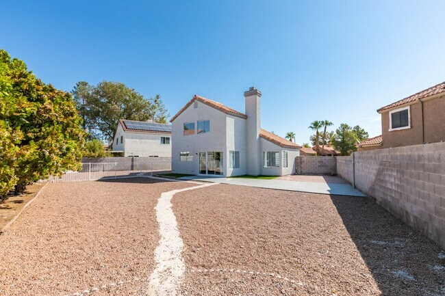 Building Photo - 3-Bedroom Dream Home in Green Valley