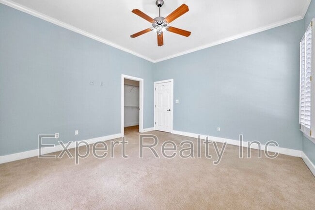 Building Photo - 6285 S Clubview Cir