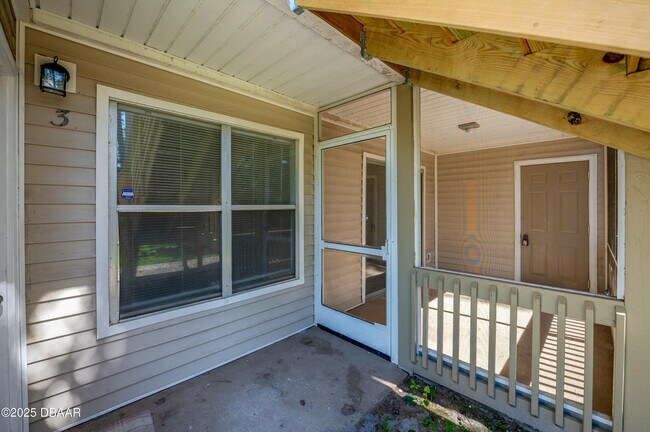 Building Photo - 1600 Big Tree Rd