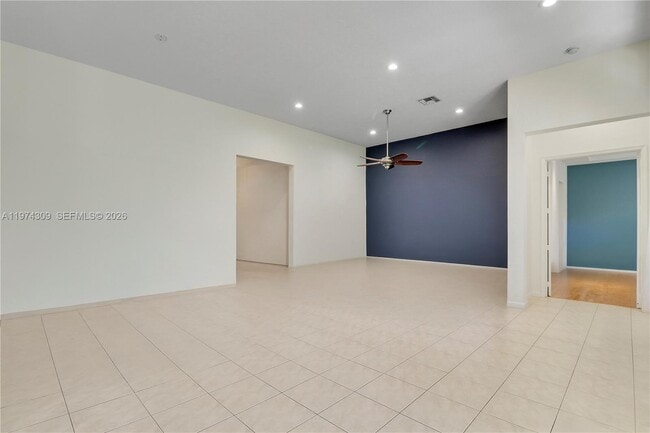 Building Photo - 165 Via Veracruz