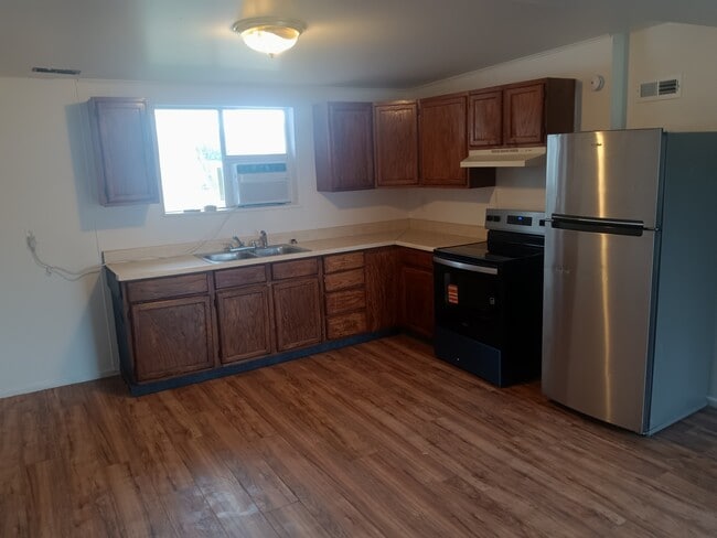 Building Photo - 6245 Margray Dr