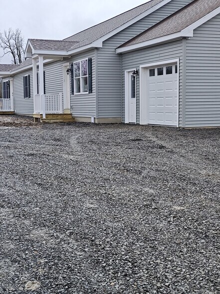 Building Photo - 5211 Williamee Rd