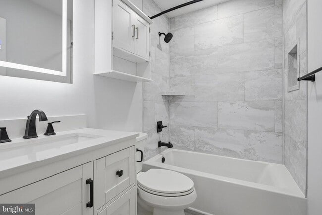 Building Photo - 51 Potter Ct