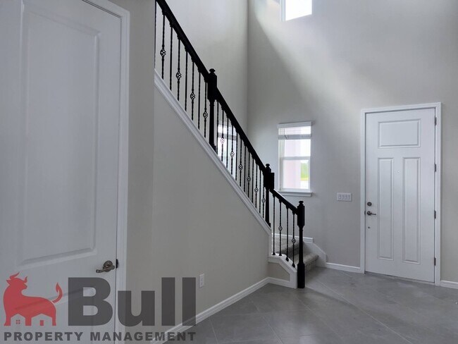 Building Photo - 2978 Scout St