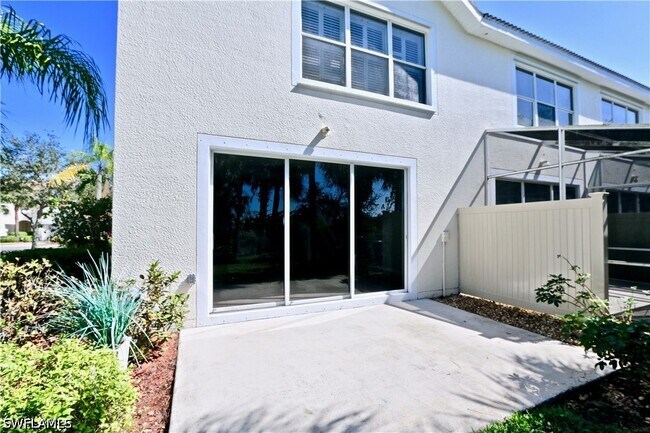 Building Photo - 1055 Albany Ct