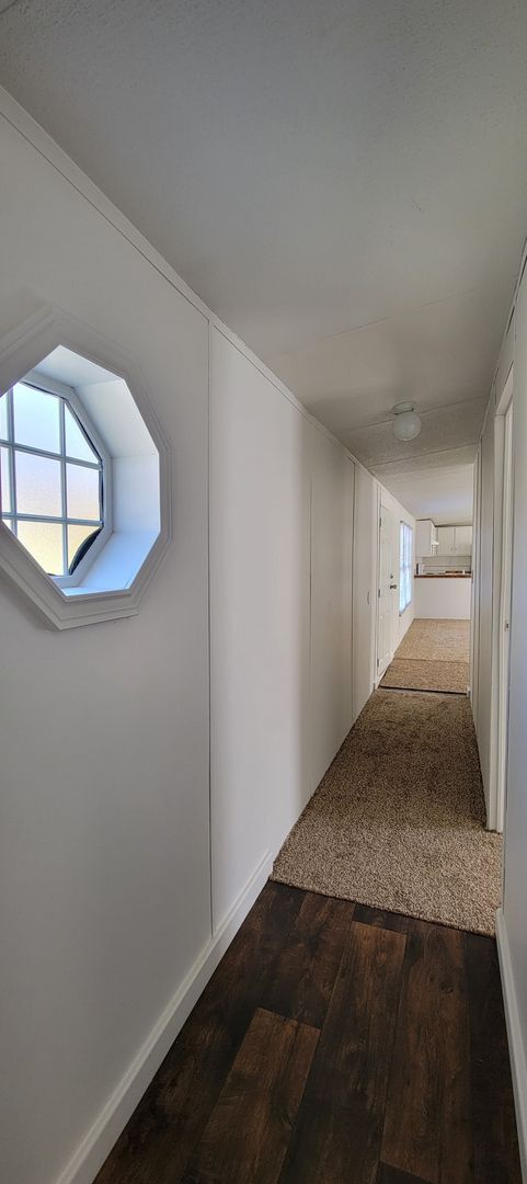 Building Photo - Ready to Move in