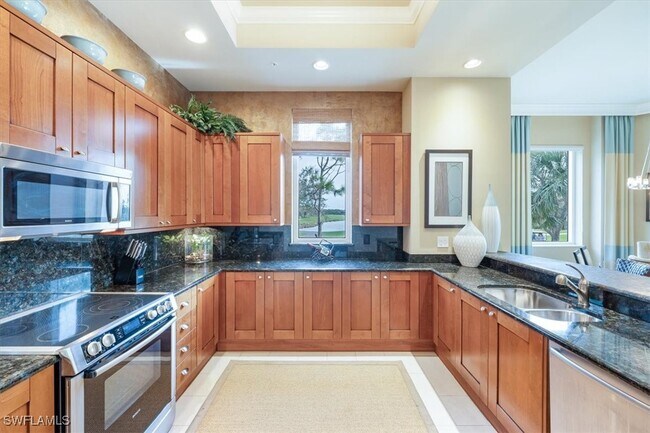 Building Photo - 4751 W Bay Blvd