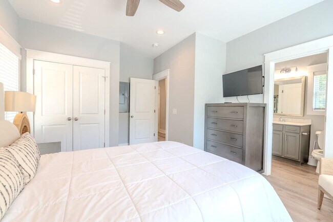 Building Photo - 52 Sandcastle Ct