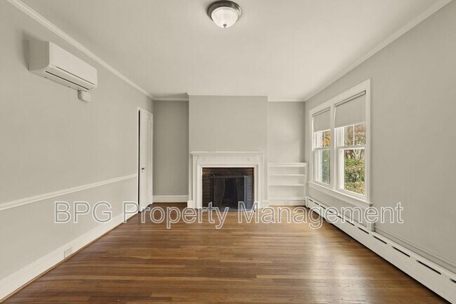 Building Photo - 1710 37th St NW