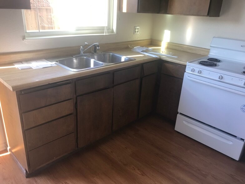 Kitchen - 630 Chestnut St