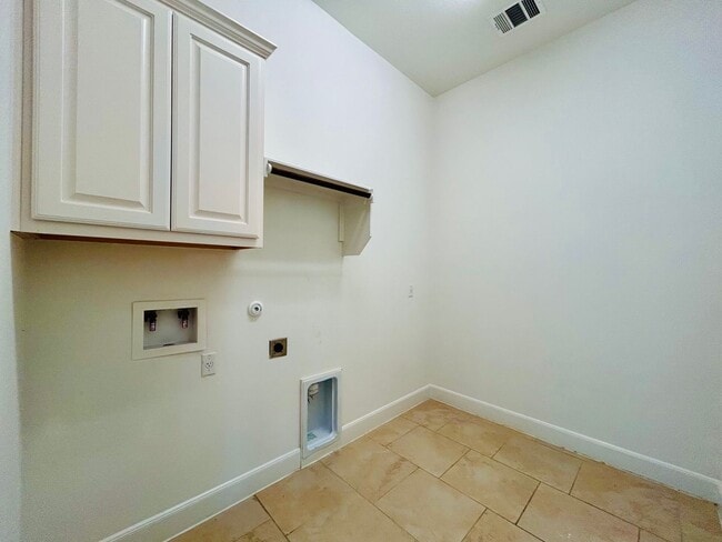 Building Photo - 103 Co Rd 180