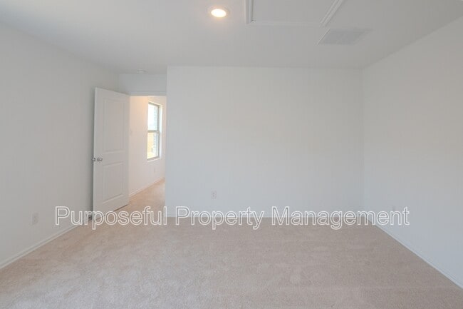 Building Photo - 3233 NW 149th St