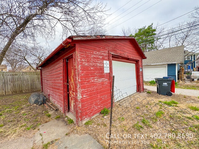 Building Photo - 1212 Plum St