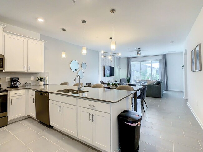 Building Photo - 8851 Cabot Cliffs Dr