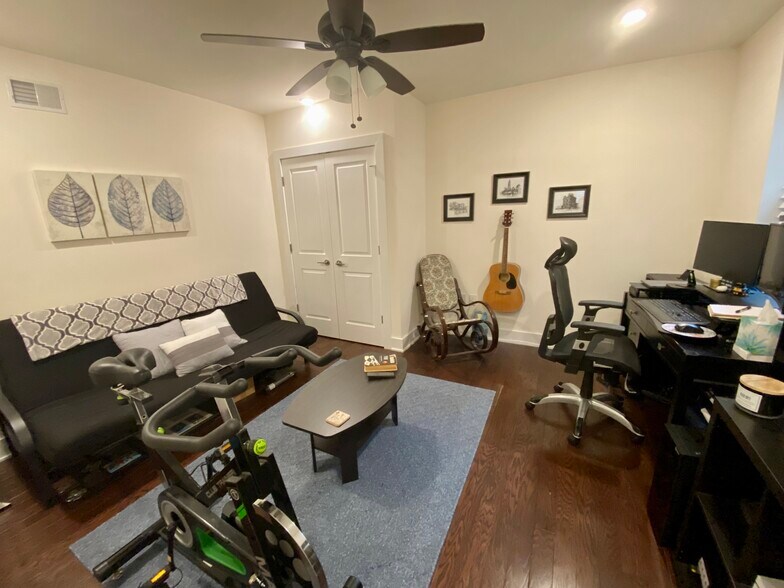 Second Bedroom - 961 Shackamaxon St