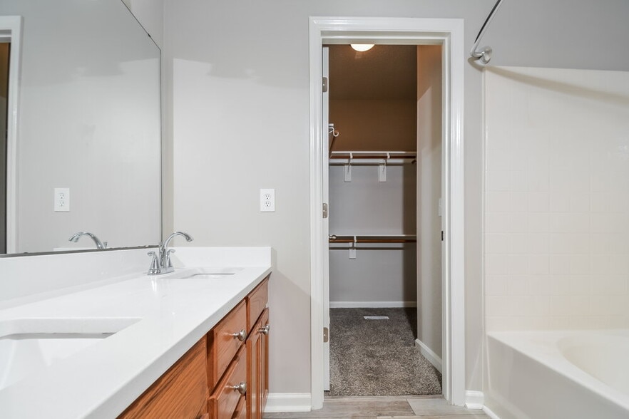 Building Photo - 4801 Morecambe Way