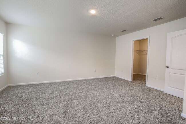 Building Photo - 65327 River Glen Pkwy