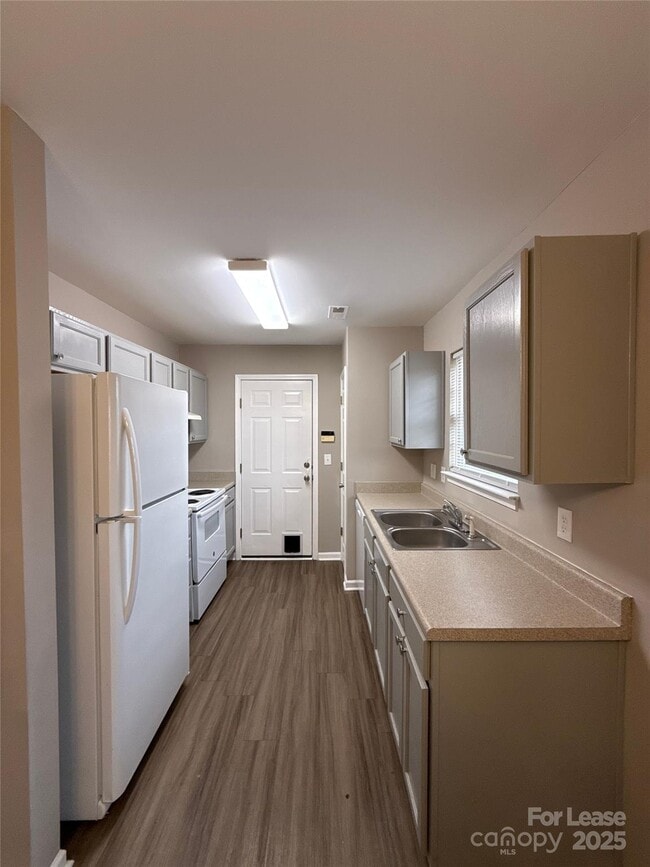 Building Photo - 3631 Joel Turner Dr