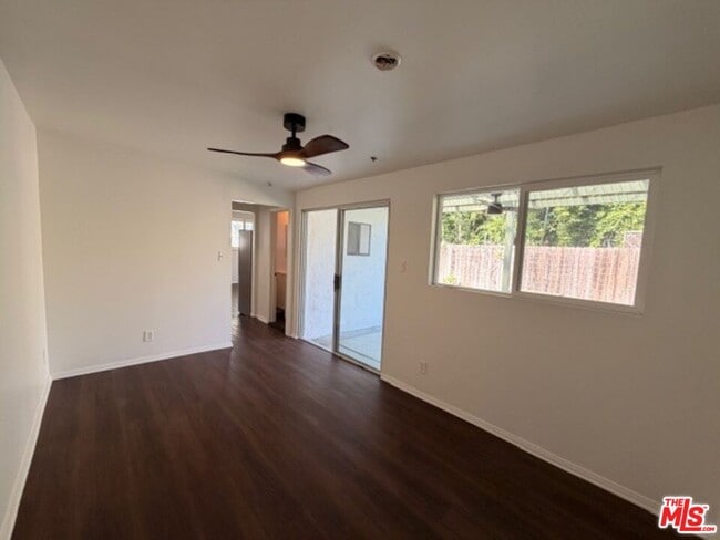 Building Photo - 540 Huntley Dr